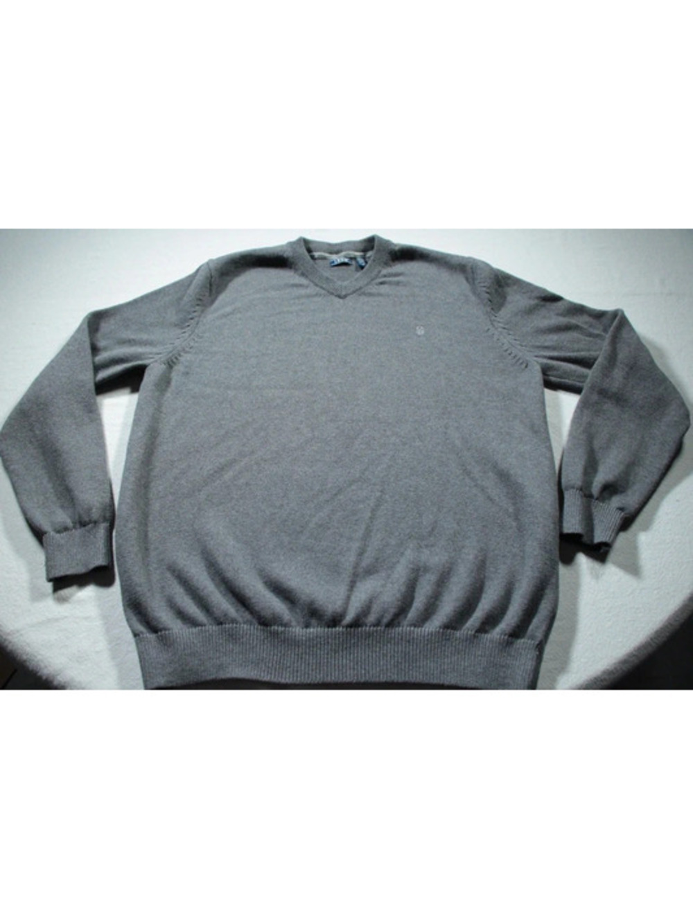 Men's IZOD Sweater Gray V-Neck XL